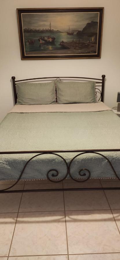 Ostria Apartment Ierissos Bagian luar foto